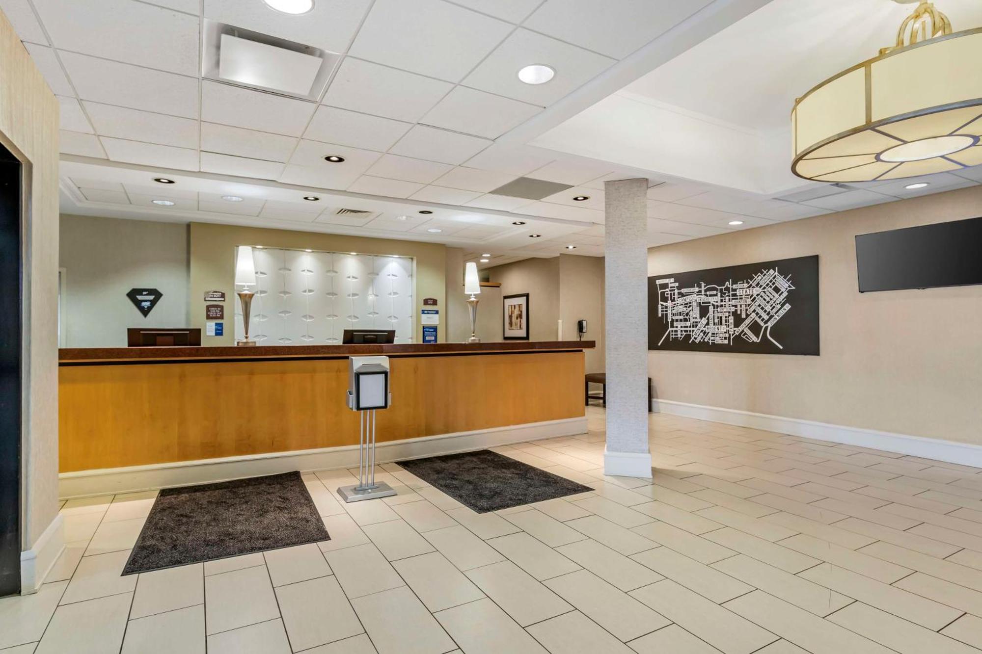 Best Western Plus Inntowner Мадисън Екстериор снимка